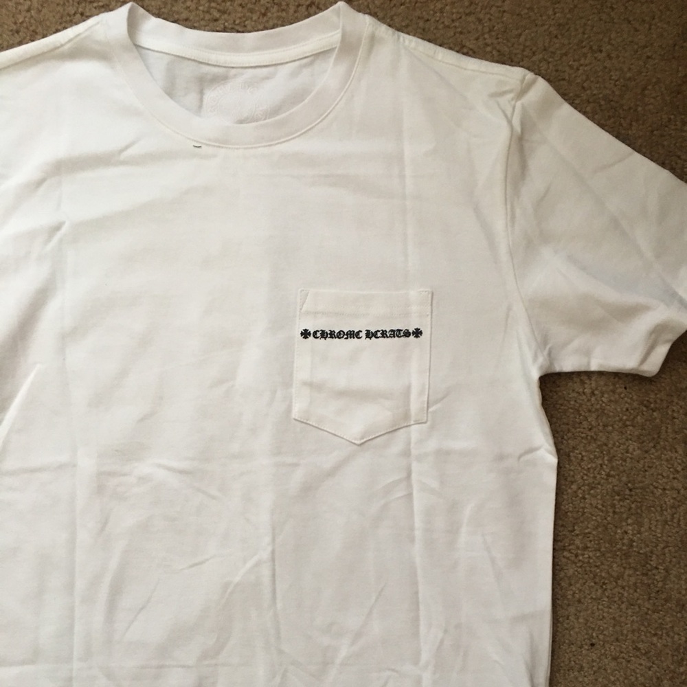 Check hearts Tshirt size medium